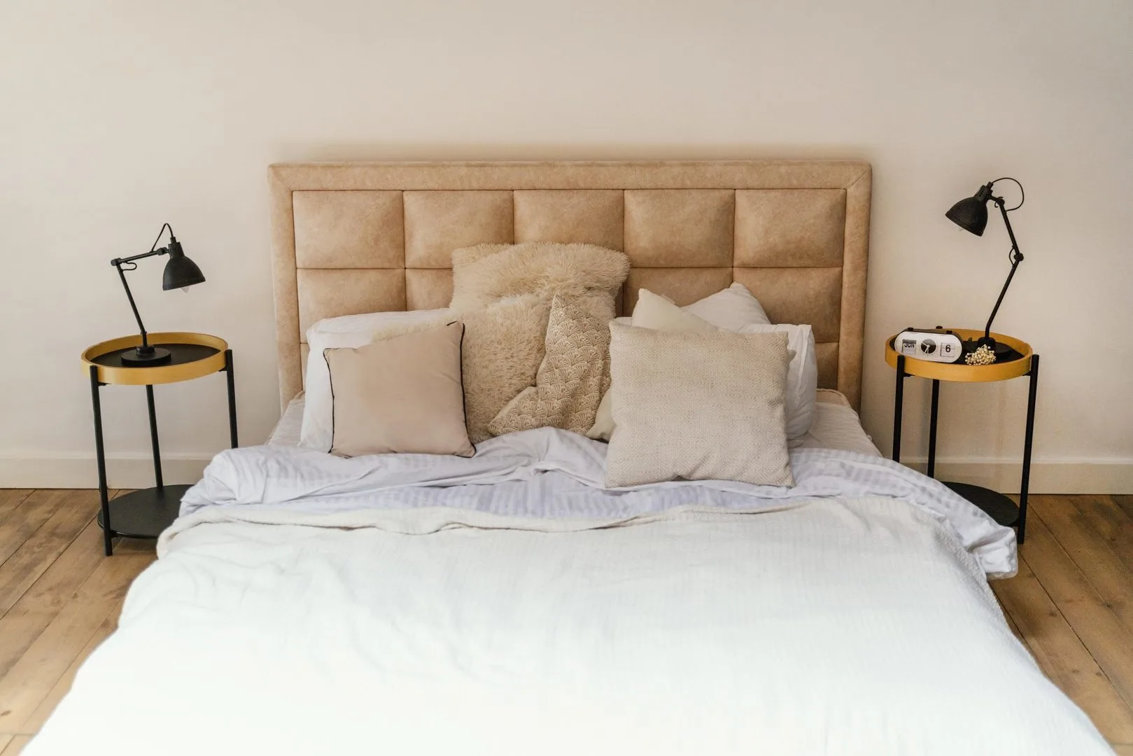 Livista Bandar Sri Damansara Image shows a bedroom with a bed, headboard, pillows, side tables, and lamps. in Bandar Sri Damansara, Freehold property development, photo